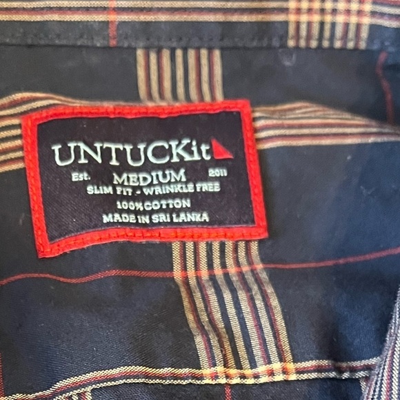 UNTUCKit Navy Plaid Button Up Shirt Sz M - Picture 2 of 6